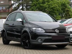 Schwarz Gebraucht 2011 VW Golf Plus Cross Van / Kleinbus | 11.999 € (Teuer)