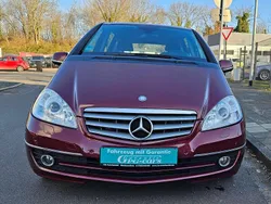 Rot Gebraucht 2010 Mercedes A200 Kleinwagen | 6.990 € (Fairer Preis)