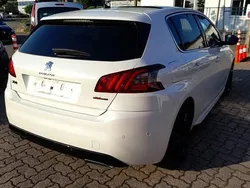 Perlmutt weiß perlmutt weiß Gebraucht 2020 Peugeot 308 Allure Limousine | 12.980 € (Etwas zu teuer)