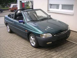 Grün Gebraucht 1997 Ford Escort Cabriolet Ghia Cabrio | 1.950 €