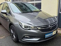 Quarz grau Gebraucht 2019 Opel Astra Limousine | 11.900 € (Guter Preis)