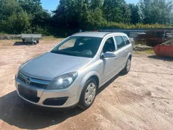 Grau Gebraucht 2006 Opel Astra Kombi | 2.300 € (Fairer Preis)