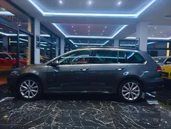 Grau Gebraucht 2017 VW Golf VII Kombi | 10.450 € (Fairer Preis)