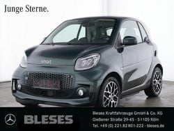 Grün Gebraucht 2023 Smart ForTwo Electric Drive Prime Exclusive Coupé | 17.700 € (Fairer Preis)