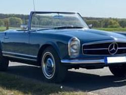 Blau Gebraucht 1966 Mercedes 230 Cabrio | 89.000 €