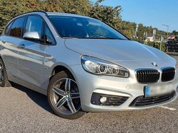 Silber Gebraucht 2016 BMW 218 Active Tourer Sport Line Van / Kleinbus | 11.990 € (Guter Preis)