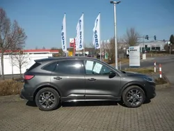 Grau Gebraucht 2023 Ford Kuga ST-Line X SUV | 26.990 € (Fairer Preis)