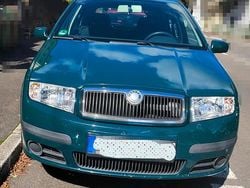 Grün Gebraucht 2005 Skoda Fabia Classic Kleinwagen | 800 € (Guter Preis)