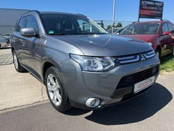 Grau Gebraucht 2013 Mitsubishi Outlander Intense SUV | 8.599 € (Fairer Preis)