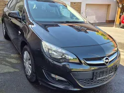 Schwarz Gebraucht 2014 Opel Astra Energy Kombi | 6.499 € (Fairer Preis)
