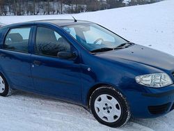 Blau Gebraucht 2003 Fiat Punto Active Limousine | 1.800 € (Fairer Preis)