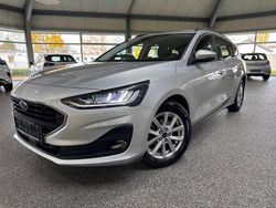Silber Gebraucht 2022 Ford Focus Cool & Connect Kombi | 16.480 € (Guter Preis)