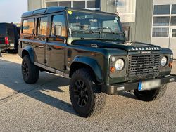 Grün Gebraucht 2002 Land Rover Defender SUV | 23.000 € (Guter Preis)