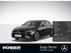 Schwarz / kosmosschwarz (metallic) Gebraucht 2024 Mercedes 200 Coupé | 29.755 €
