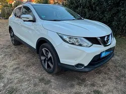 Weiß Gebraucht 2016 Nissan Qashqai SUV | 12.500 € (Fairer Preis)
