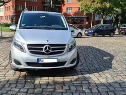 Silber Gebraucht 2017 Mercedes V220 Van / Kleinbus | 34.750 € (Teuer)