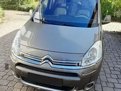 Beige Gebraucht 2013 Citroën Berlingo SELECTION Van / Kleinbus | 8.500 € (Fairer Preis)