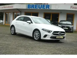 Weiß Gebraucht 2019 Mercedes A180 Progressive Limousine | 21.539 € (Fairer Preis)