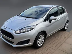 Silber Gebraucht 2016 Ford Fiesta Trend Kleinwagen | 7.000 € (Fairer Preis)