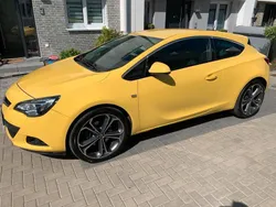 Opel Astra GTC