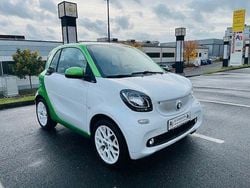 Weiß Gebraucht 2018 Smart ForTwo Electric Drive Passion Coupé | 7.497 € (Guter Preis)