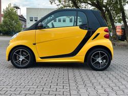 Gelb Gebraucht 2014 Smart ForTwo Coupé Kleinwagen | 6.400 € (Fairer Preis)