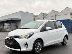 Weiß Gebraucht 2016 Toyota Yaris Edition-S Limousine | 8.990 € (Guter Preis)