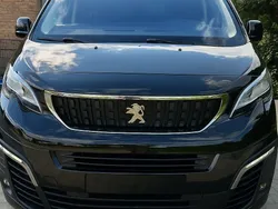 Schwarz Gebraucht 2018 Peugeot Traveller Active Van / Kleinbus | 21.500 € (Fairer Preis)
