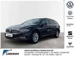 Grau Gebraucht 2023 VW Passat Business Kombi | 25.480 € (Guter Preis)