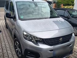 Grau Gebraucht 2020 Peugeot Rifter GT Van / Kleinbus | 21.000 € (Etwas zu teuer)