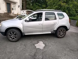Silber Gebraucht 2011 Dacia Duster SUV | 6.800 € (Etwas zu teuer)