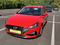 Rot Gebraucht 2022 Hyundai i30 Pure Limousine | 14.990 € (Fairer Preis)