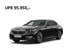 Black sapphire metallic Neu 2025 BMW i5 M Sport Limousine | 78.452 €