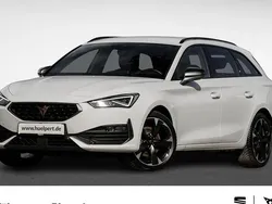Weiß Gebraucht 2024 Cupra Leon Kombi | 30.451 € (Fairer Preis)