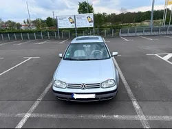 Silber Gebraucht 2001 VW Golf IV Kleinwagen | 1.600 € (Superpreis)