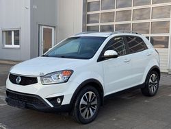 Weiß Gebraucht 2015 Ssangyong (KGM) Korando SUV | 4.990 € (Fairer Preis)