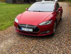 Schwarz Gebraucht 2013 Tesla Model S Kleinwagen | 11.900 €