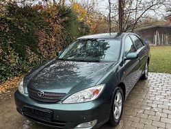 Grün Gebraucht 2003 Toyota Camry Limousine | 4.300 €