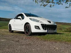 Weiß Gebraucht 2011 Peugeot 207 Cabrio | 2.900 € (Guter Preis)