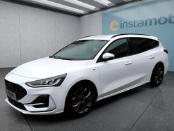 Weiß Gebraucht 2024 Ford Focus Kombi | 32.999 €