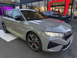 Grau Gebraucht 2025 Skoda Octavia RS Kombi | 45.880 € (Etwas zu teuer)