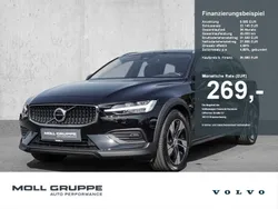 Black solid ´stone´ / solid Gebraucht 2023 Volvo V60 CC Plus Kombi | 35.980 € (Guter Preis)