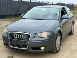 Grau Gebraucht 2005 Audi A3 Attraction Limousine | 1.450 € (Superpreis)