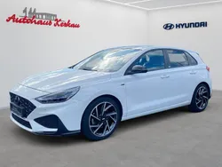 Polar white uni Gebraucht 2021 Hyundai i30 N Line Limousine | 21.950 € (Etwas zu teuer)