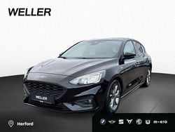 Agate black (schwarz) Gebraucht 2020 Ford Focus ST-Line X Limousine | 15.888 € (Guter Preis)