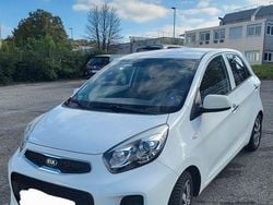 Weiß Gebraucht 2015 Kia Picanto Edition 7 Kleinwagen | 5.500 € (Fairer Preis)