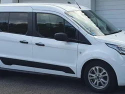 Weiß Gebraucht 2021 Ford Grand Tourneo Connect Van / Kleinbus | 13.500 €