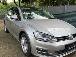 Silber Gebraucht 2015 VW Golf VII LOUNGE Limousine | 10.500 € (Fairer Preis)
