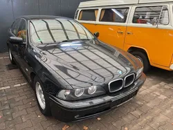 Schwarz Gebraucht 2001 BMW 525 Exclusive Limousine | 9.980 €