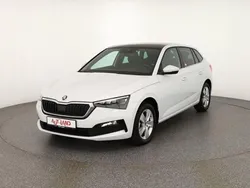 Weiß Gebraucht 2023 Skoda Scala Kleinwagen | 22.890 € (Guter Preis)